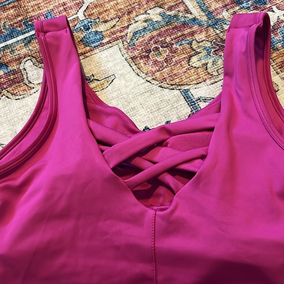 Women’s sports bra size XL - Picture 6 of 7